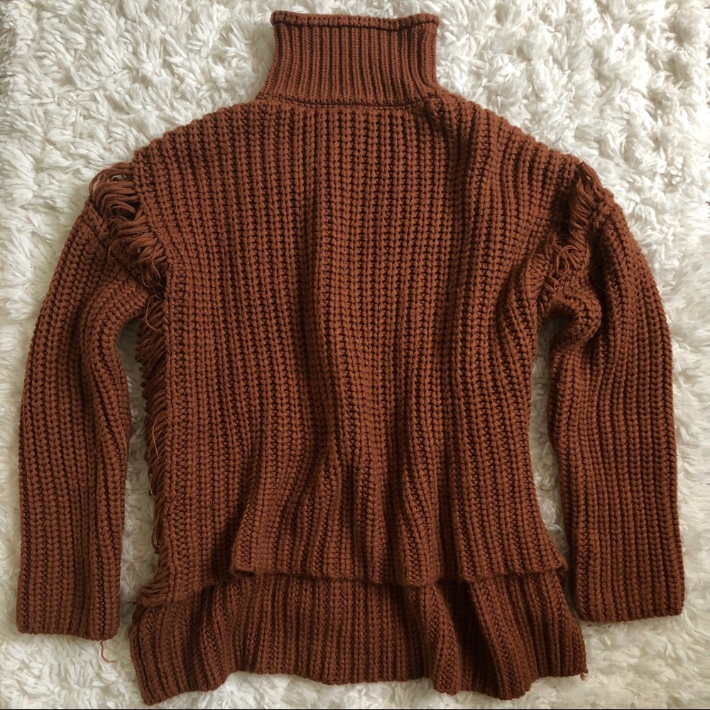 Woven brown turtleneck sweater from Windsor